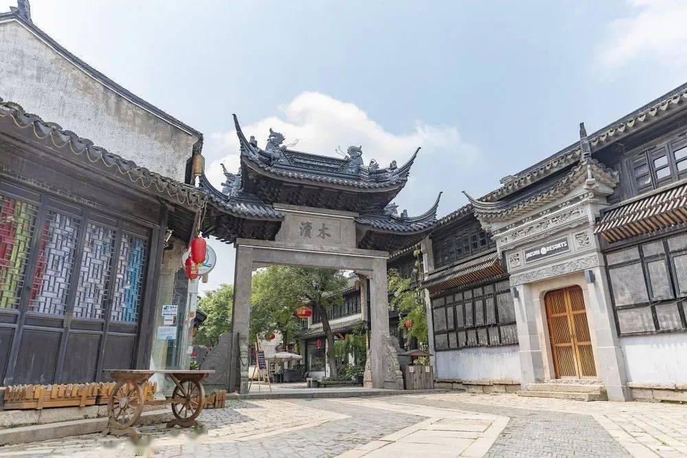 1950年毛主席问邓华:如果美国丢原子弹你该如何?邓华的回答很霸气